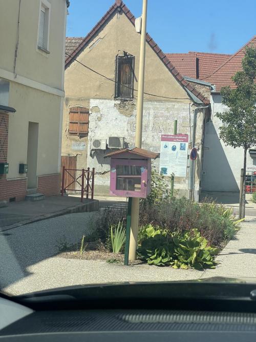 Aire camping-car Camping du Donjon