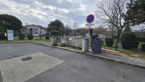 Aire camping-car CASTRES - Aire CCI 35462