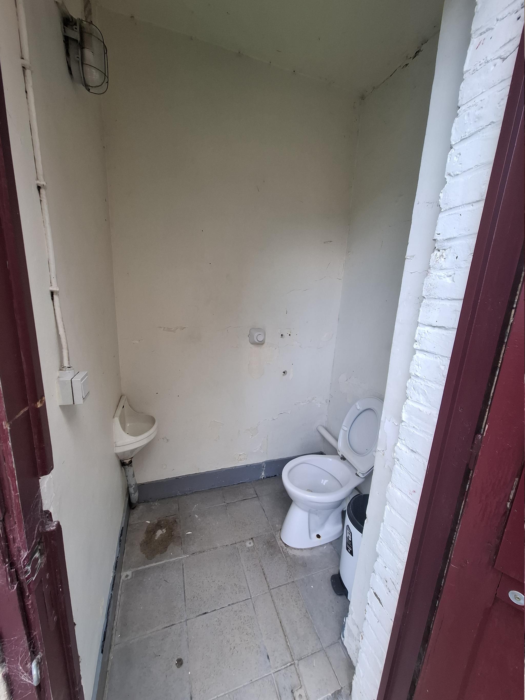 Foto bij Openbaar toilet Ooststraat in Lo-Reninge
