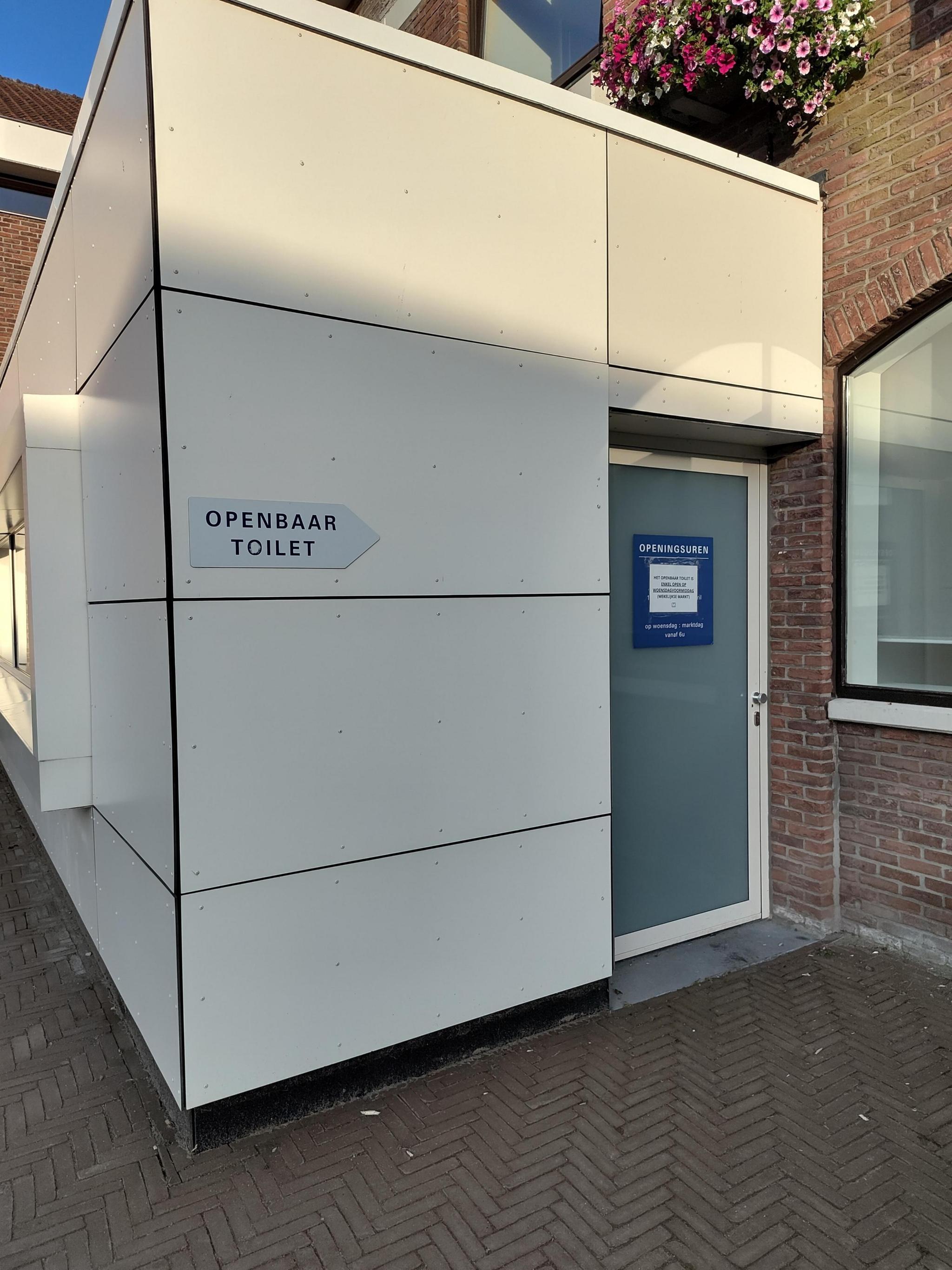 Foto bij Openbaar toilet Parkstraat in Tielt