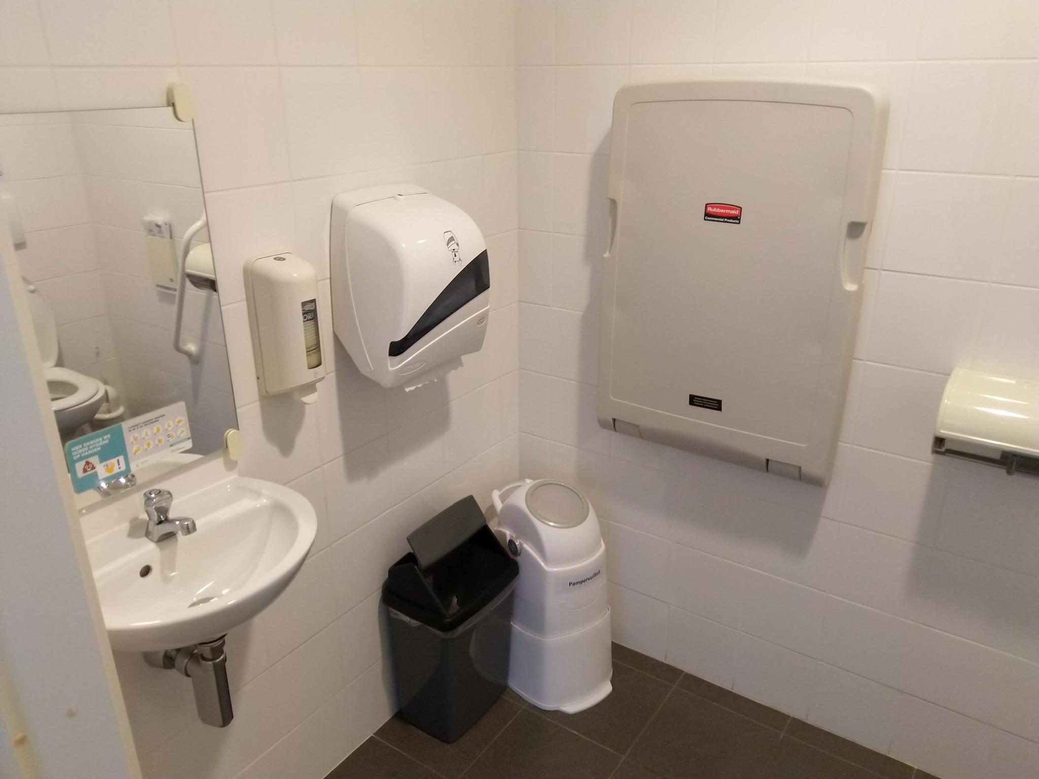 Foto bij Openbaar toilet Lakenmarkt in Tielt