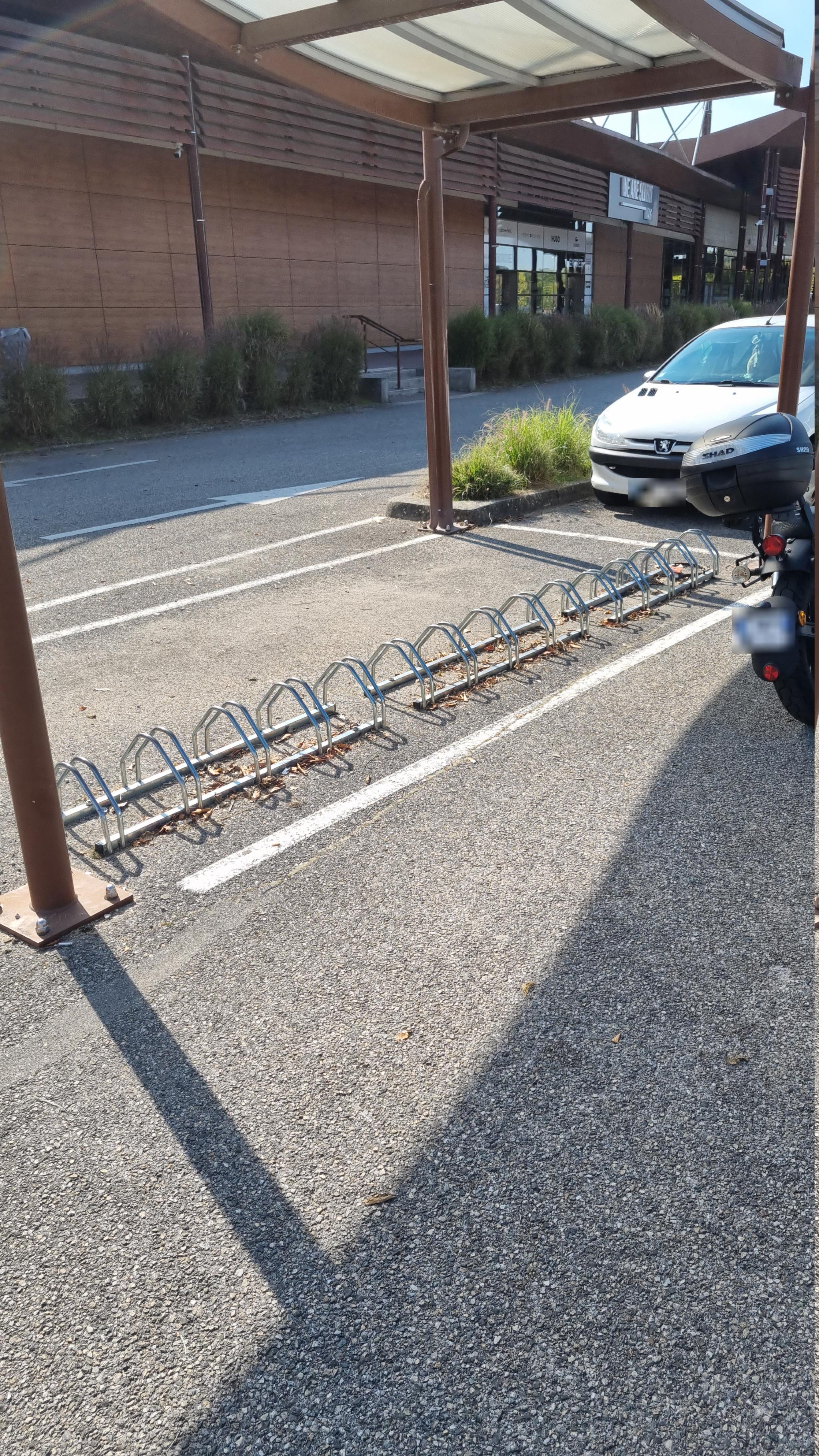 Vue du Rond-point anonyme n°78021016