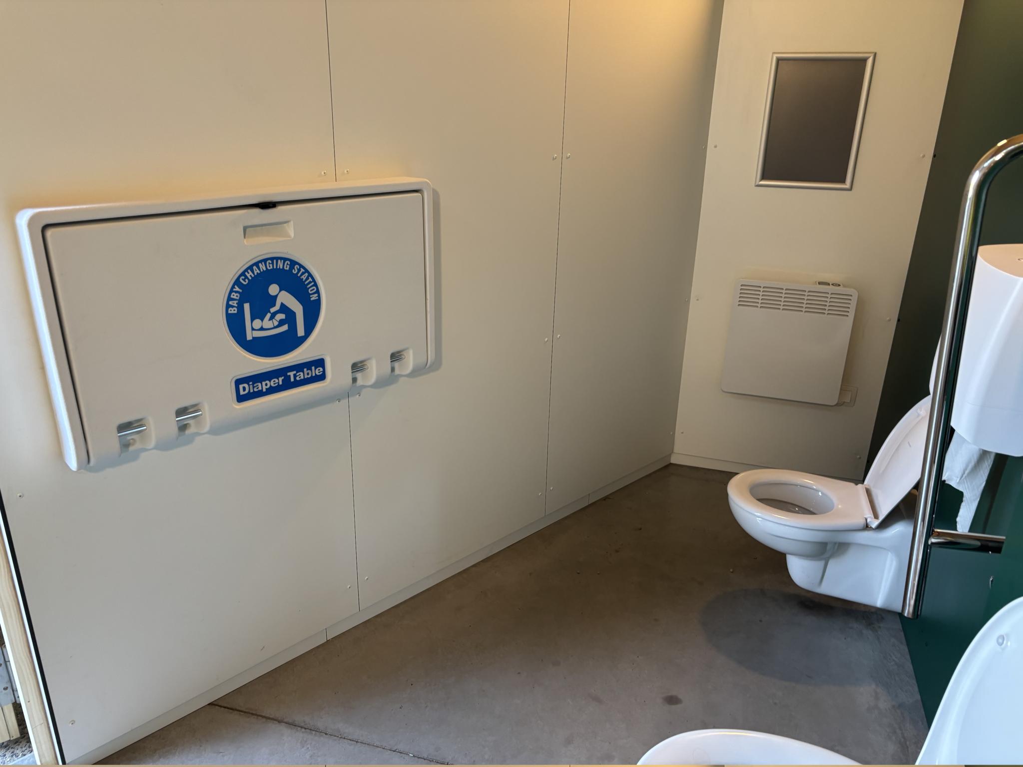 Foto bij Openbaar toilet Teesweg in Harelbeke