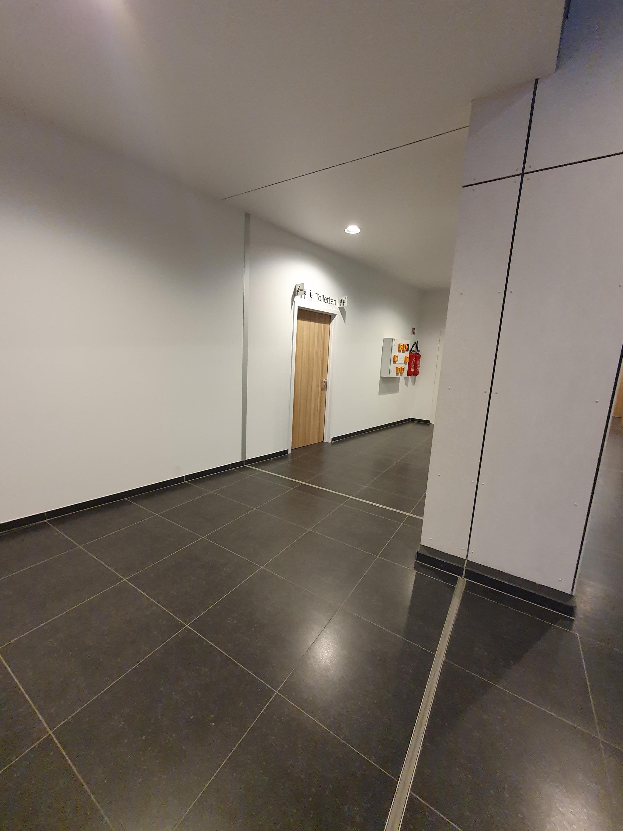 Foto bij Openbaar toilet Ringlaan in Eeklo