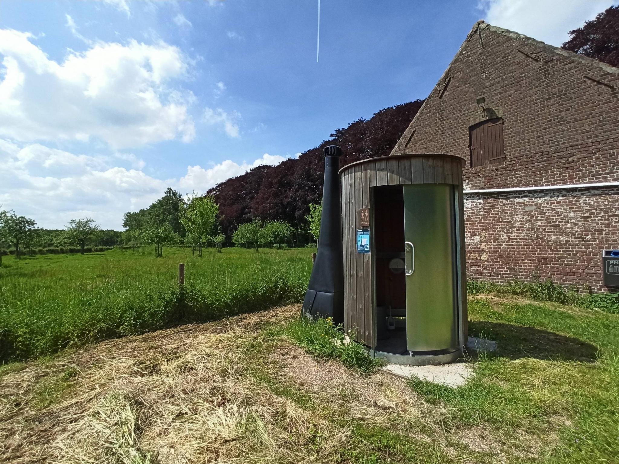 Foto bij Openbaar toilet Blauwhuisstraat in Beernem