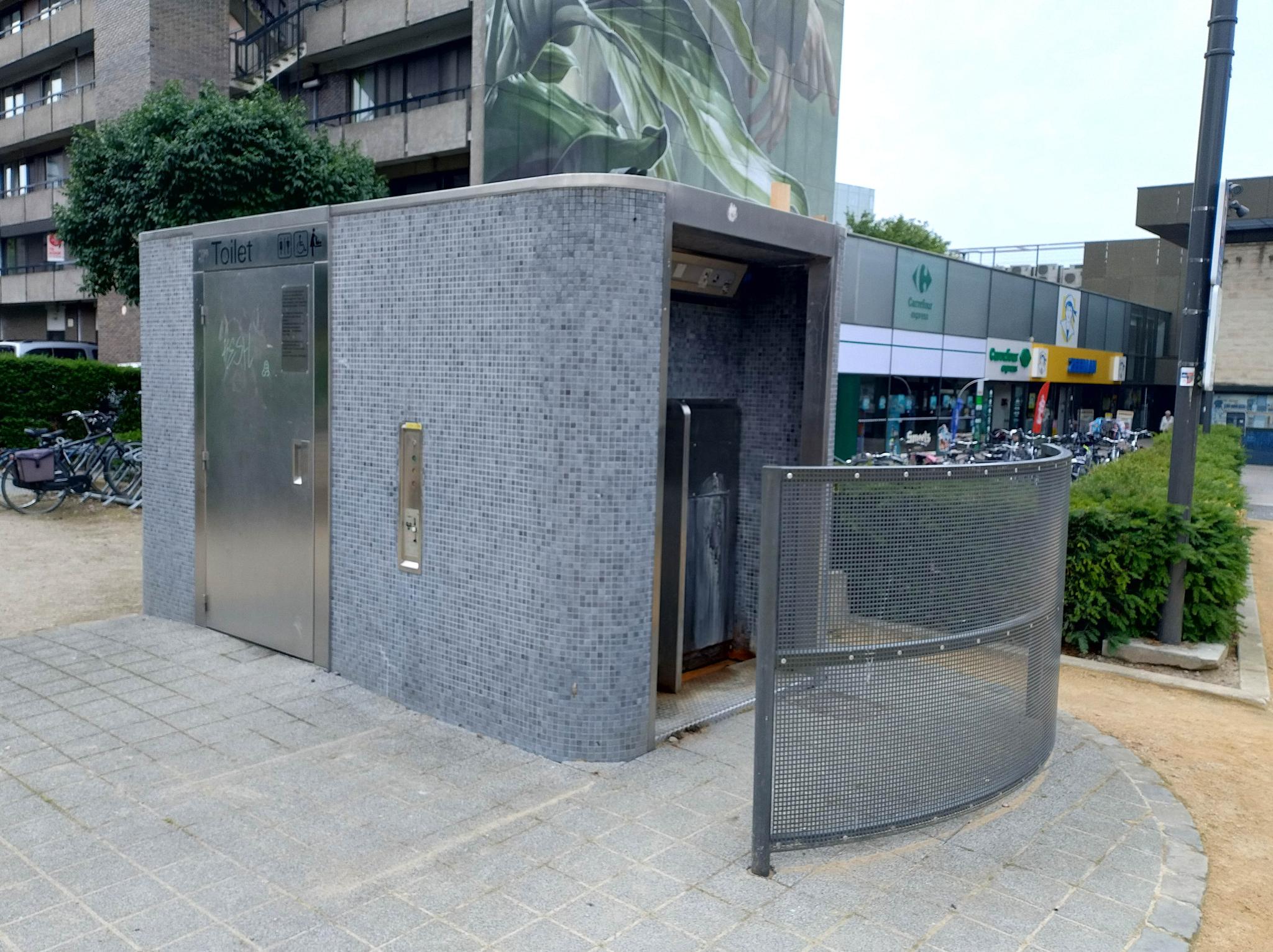 Foto bij Openbaar toilet Capucienenplein in Hasselt