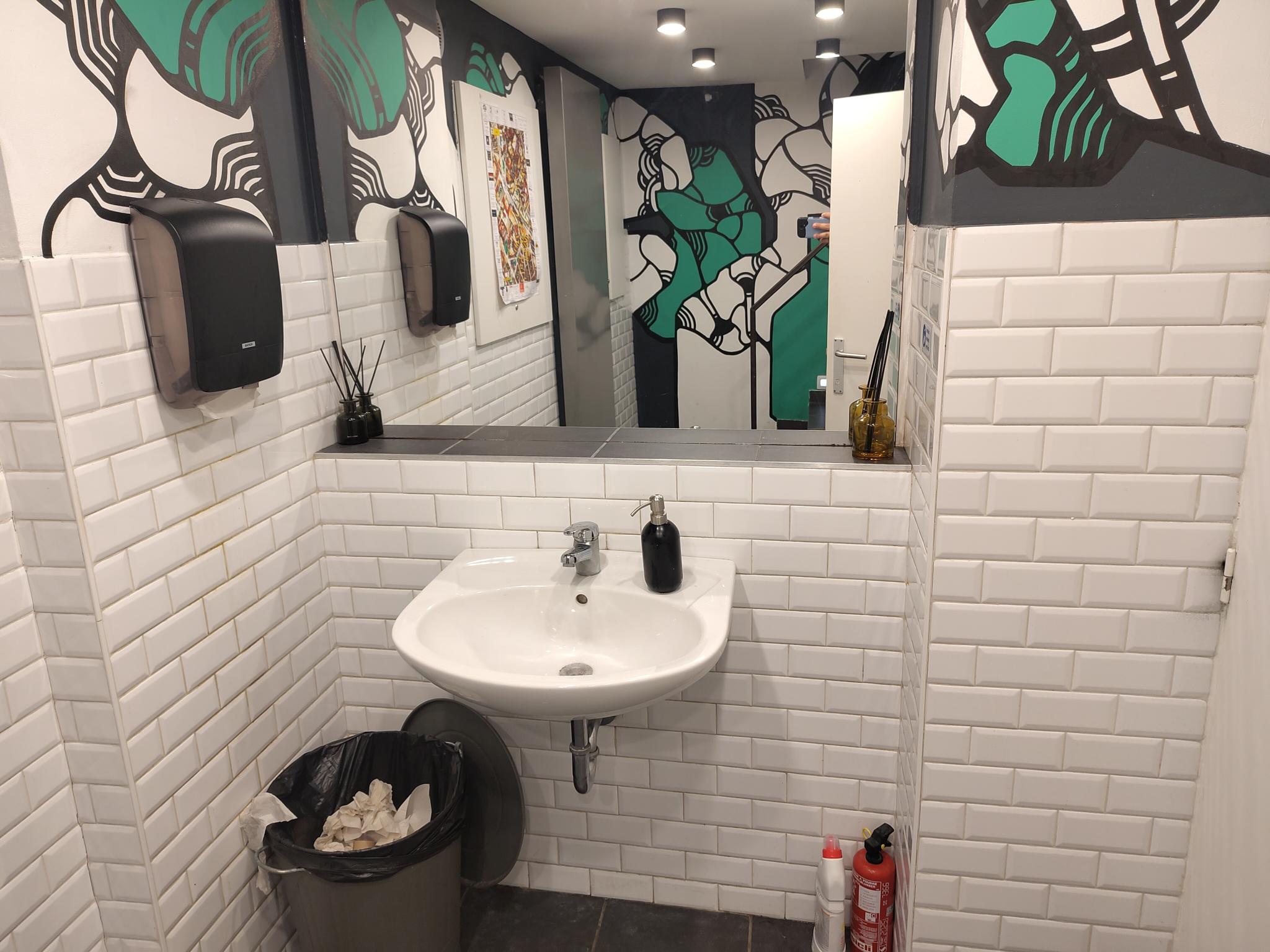Foto bij Toilet bij Lil Bao in Brussel
