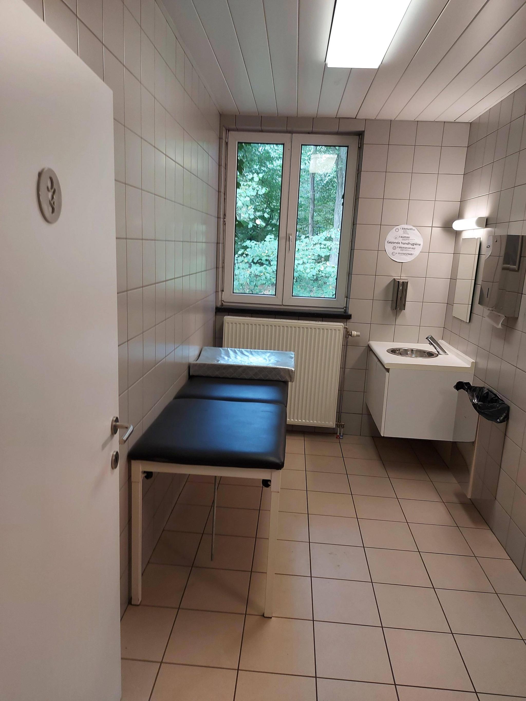 Foto bij Openbaar toilet Craenevenne in Genk