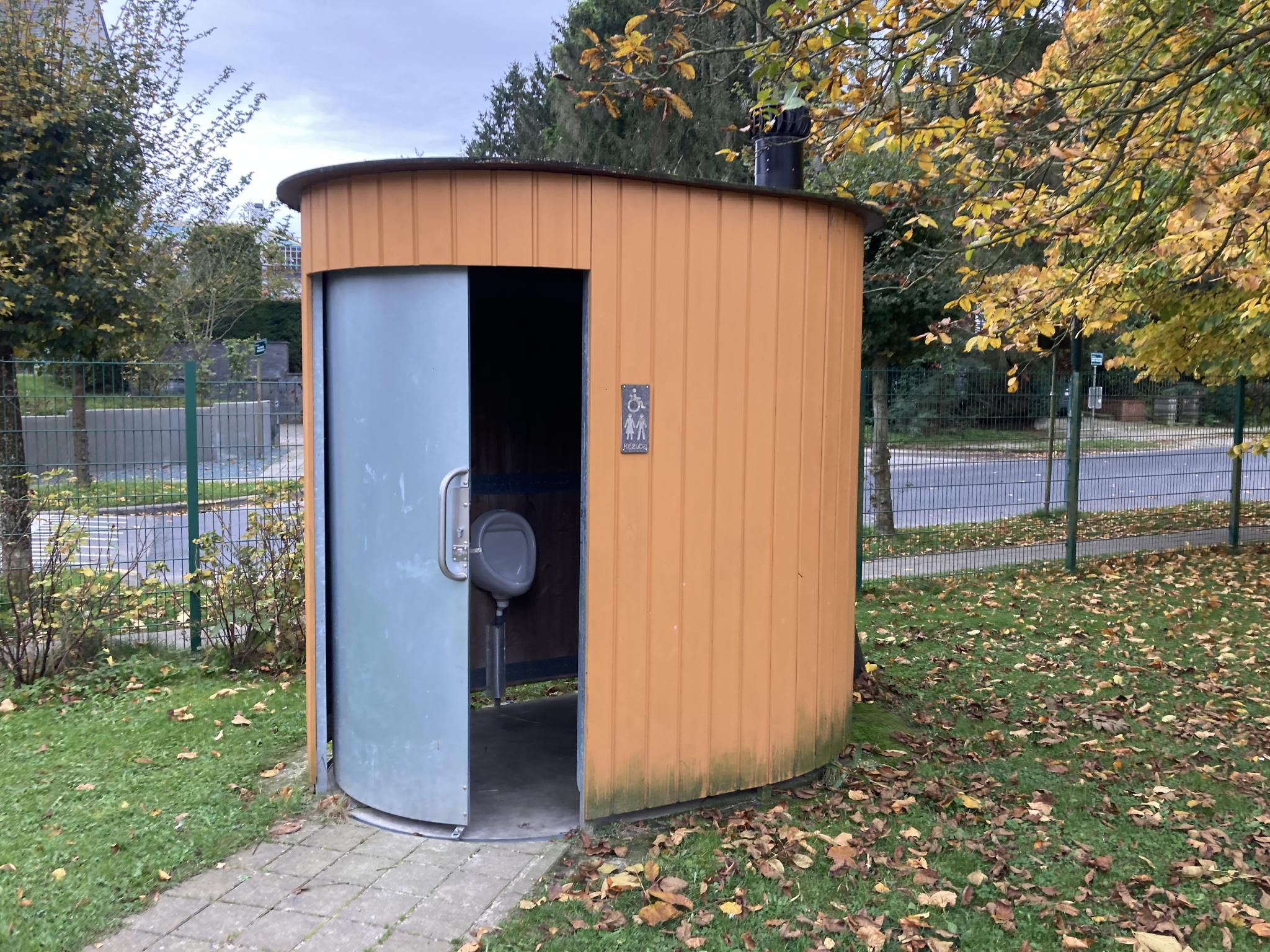 Foto bij Openbaar toilet Woluwe-Saint-Pierre in Sint-Pieters-Woluwe