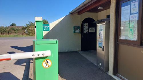 Aire camping-car Camping du Val d'Arroux