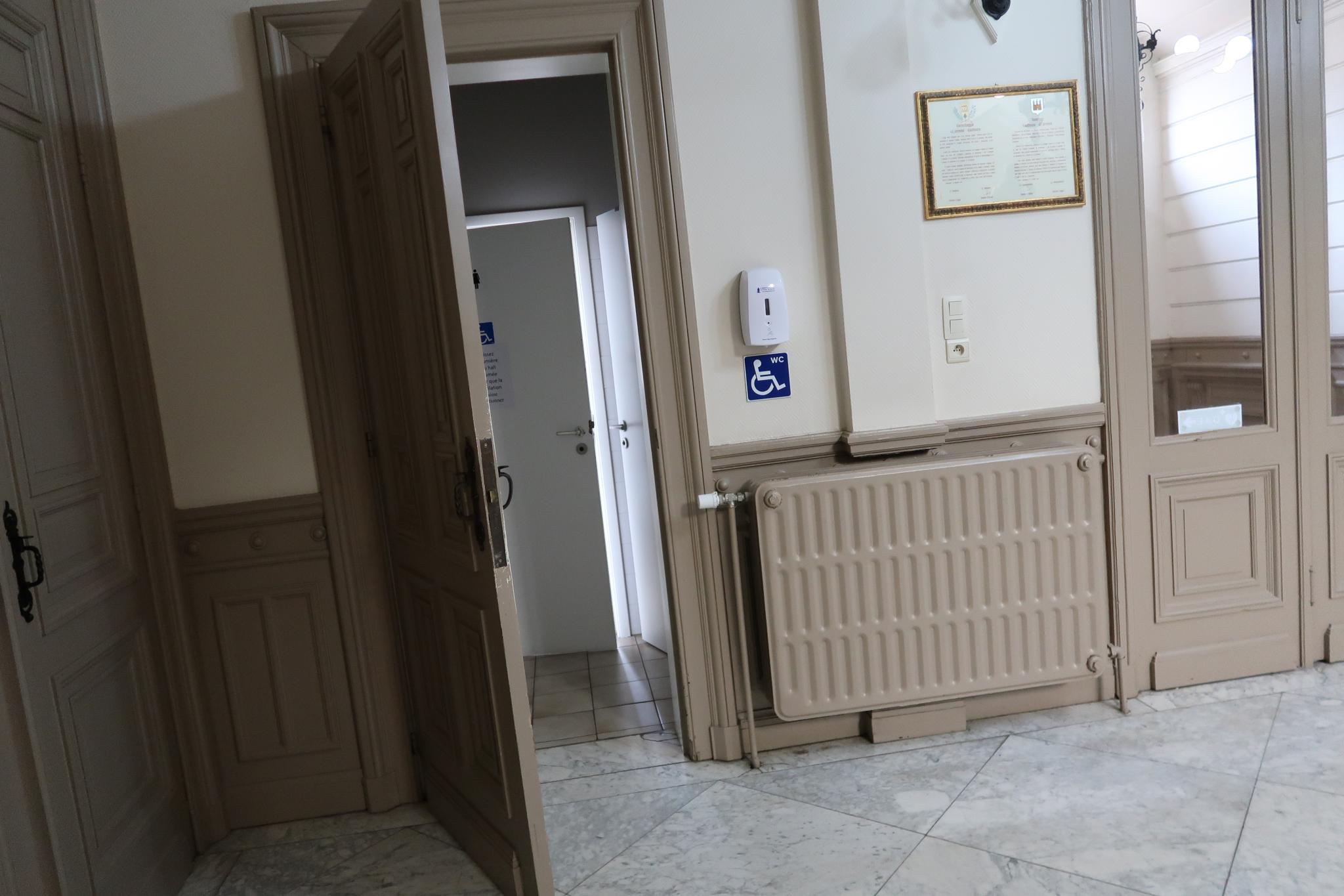 Foto bij Openbaar toilet Rue Joseph Wauters in Waremme