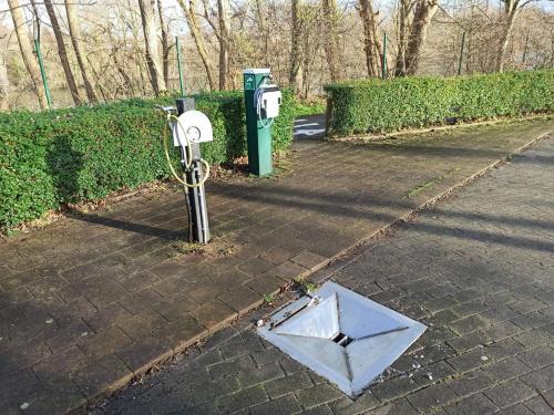 Aire camping-car Kampeerautoterrein 'Kanaaloever Beernem'