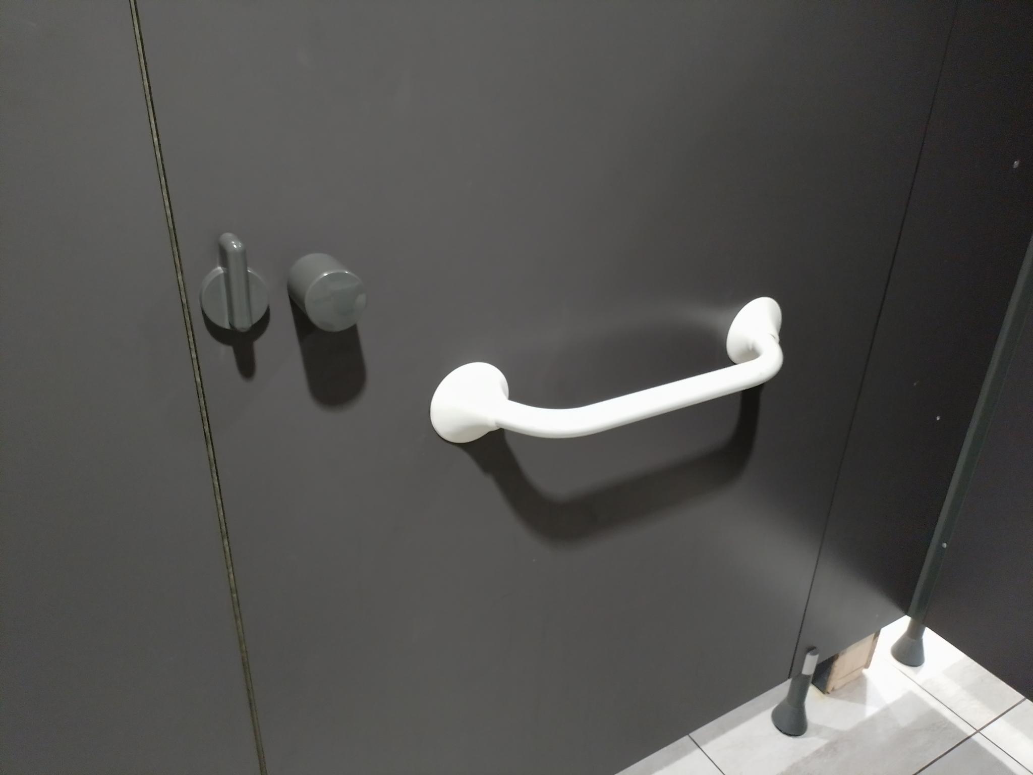 Foto bij Openbaar toilet Stationsplein in Roeselare