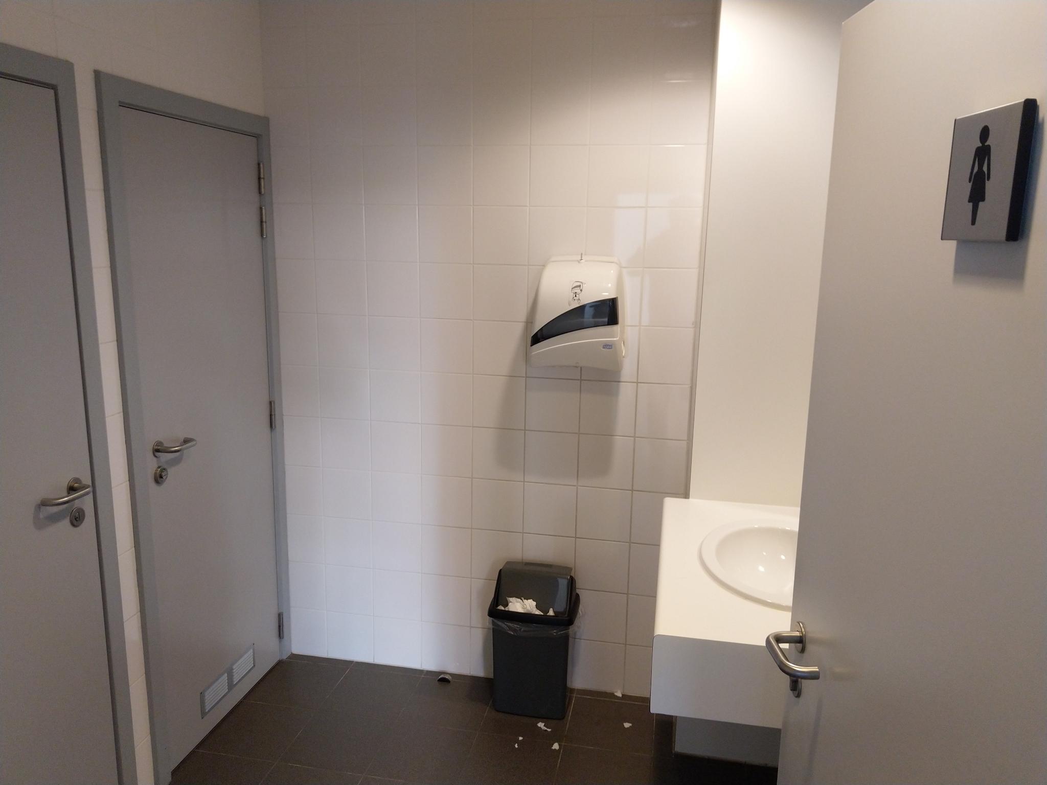 Foto bij Openbaar toilet Lakenmarkt in Tielt