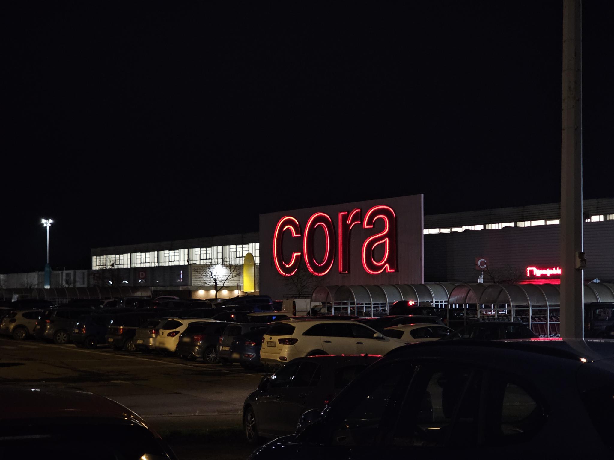 Foto bij Toilet bij Shopping Cora La Louvière in La Louvière