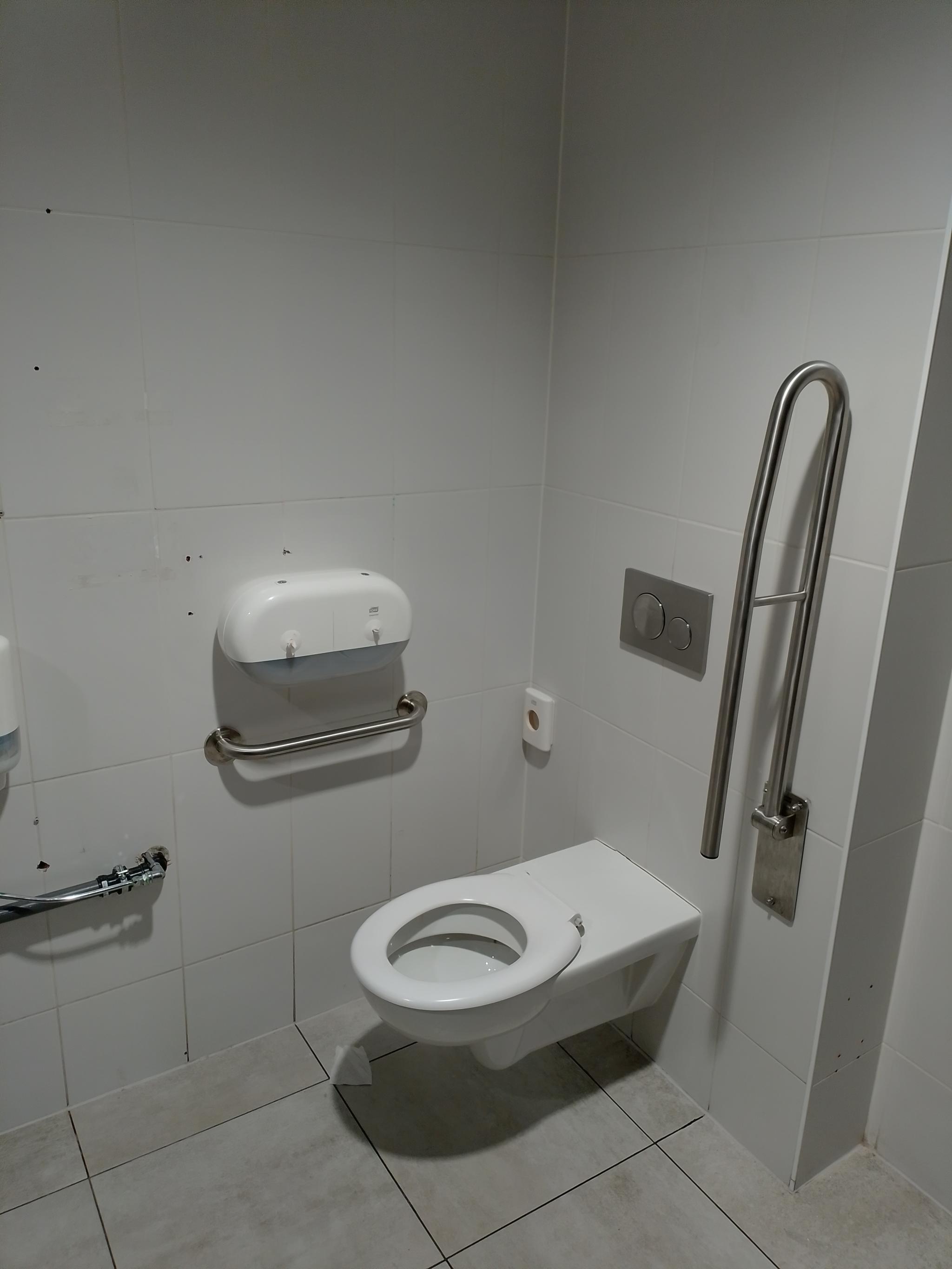 Foto bij Openbaar toilet Stationsplein in Roeselare